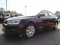 Black - Jetta SE Sedan Photo No. 3