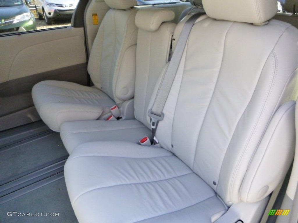 2014 Toyota Sienna XLE Rear Seat Photo #87684026