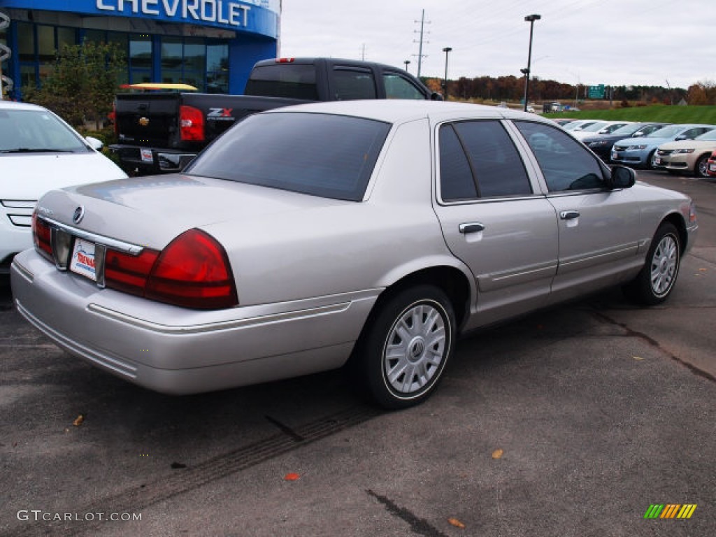 2004 Grand Marquis GS - Silver Birch Metallic / Light Flint photo #3