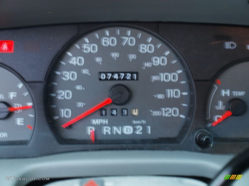 2004 Grand Marquis GS - Silver Birch Metallic / Light Flint photo #14