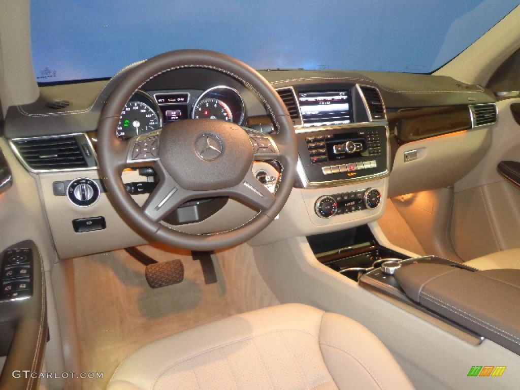 2013 GL 450 4Matic - Cinnabar Red Metallic / Almond Beige photo #24