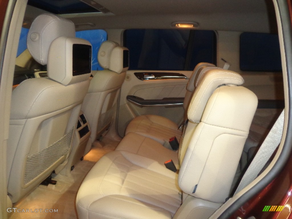2013 GL 450 4Matic - Cinnabar Red Metallic / Almond Beige photo #36