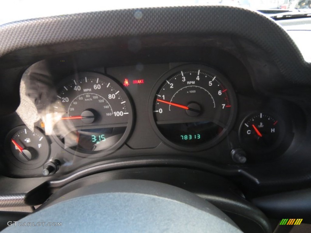 2009 Jeep Wrangler Unlimited X 4x4 Gauges Photos