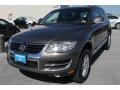 Alaska Grey Metallic - Touareg 2 VR6 Photo No. 3