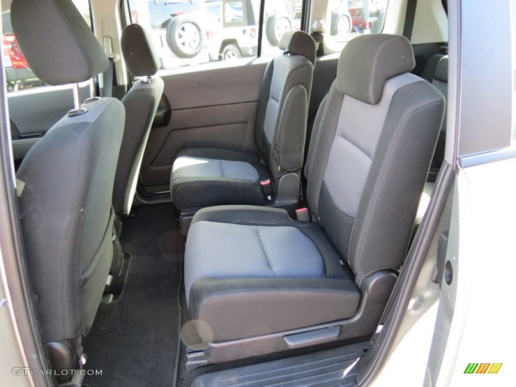 2007 MAZDA5 Sport - True Silver Metallic / Black photo #12