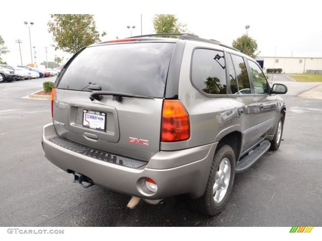 2007 Envoy SLE - Sand Beige Metallic / Light Gray photo #5