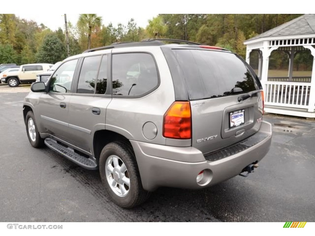 2007 Envoy SLE - Sand Beige Metallic / Light Gray photo #7