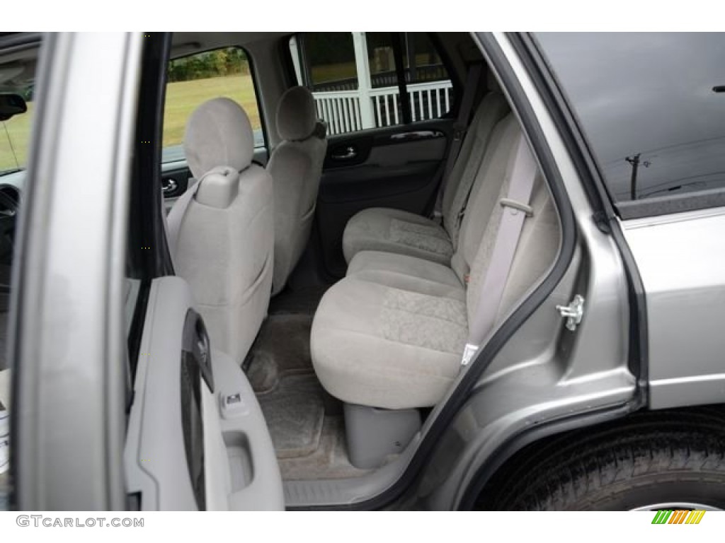2007 Envoy SLE - Sand Beige Metallic / Light Gray photo #11
