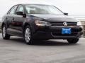 Black - Jetta SE Sedan Photo No. 1