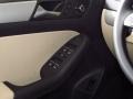 Black - Jetta SE Sedan Photo No. 16