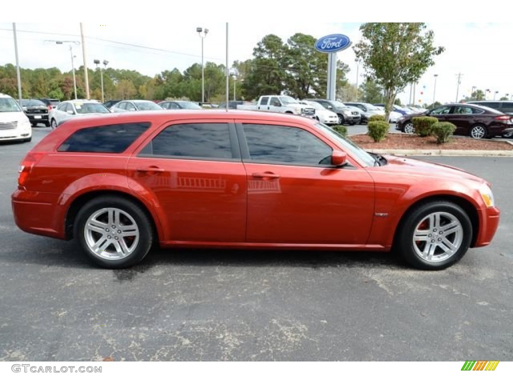 2006 Magnum R/T - Inferno Red Crystal Pearl / Dark Slate Gray/Light Graystone photo #4