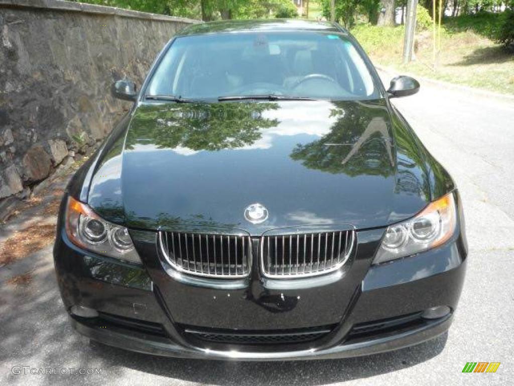 2006 3 Series 330i Sedan - Jet Black / Black photo #3