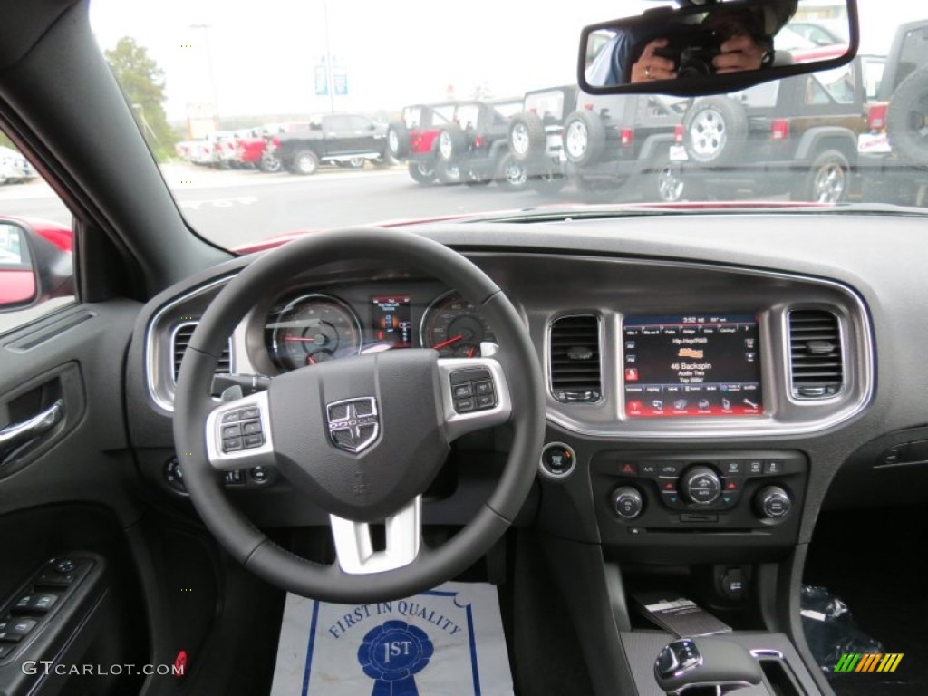 2014 Dodge Charger SXT Black Dashboard Photo #87692198
