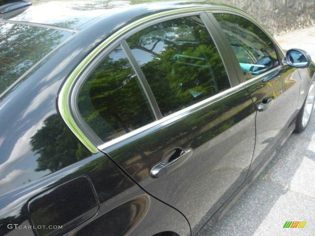 2006 3 Series 330i Sedan - Jet Black / Black photo #11