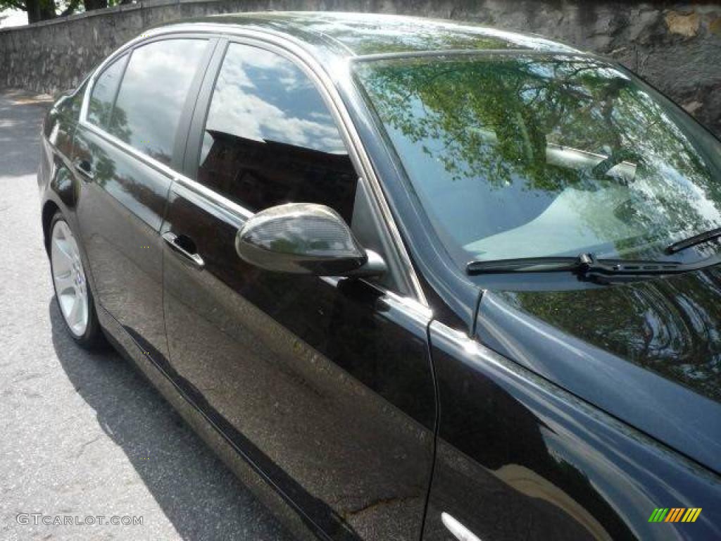 2006 3 Series 330i Sedan - Jet Black / Black photo #16