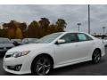 Super White - Camry SE Photo No. 6