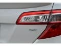 Super White - Camry SE Photo No. 20