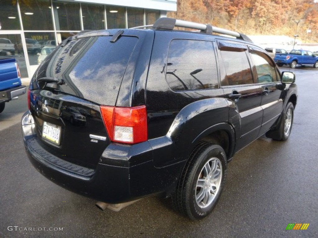 2004 Endeavor Limited AWD - Kalapana Black / Charcoal Gray photo #2