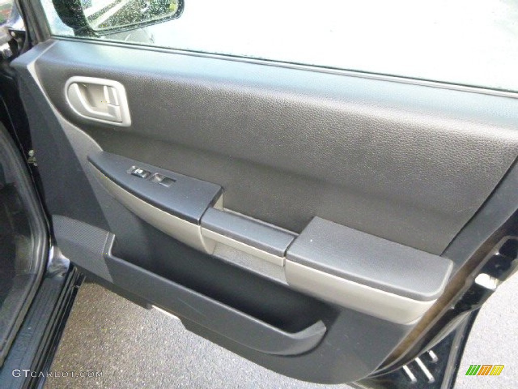 2004 Endeavor Limited AWD - Kalapana Black / Charcoal Gray photo #12
