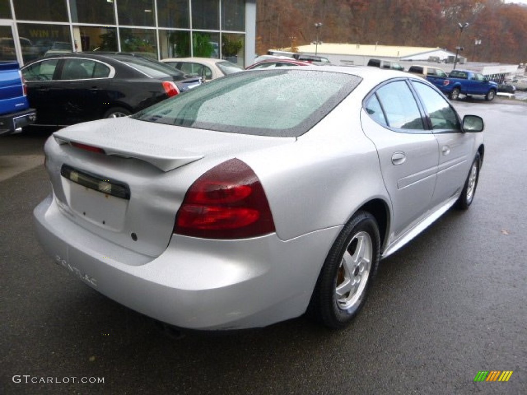2004 Grand Prix GT Sedan - Galaxy Silver Metallic / Dark Pewter photo #2