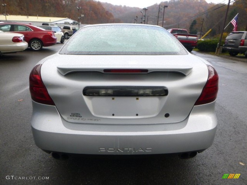 2004 Grand Prix GT Sedan - Galaxy Silver Metallic / Dark Pewter photo #3