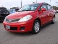 Red Alert - Versa 1.8 S Hatchback Photo No. 1