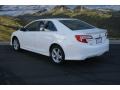 2014 Super White Toyota Camry SE  photo #3