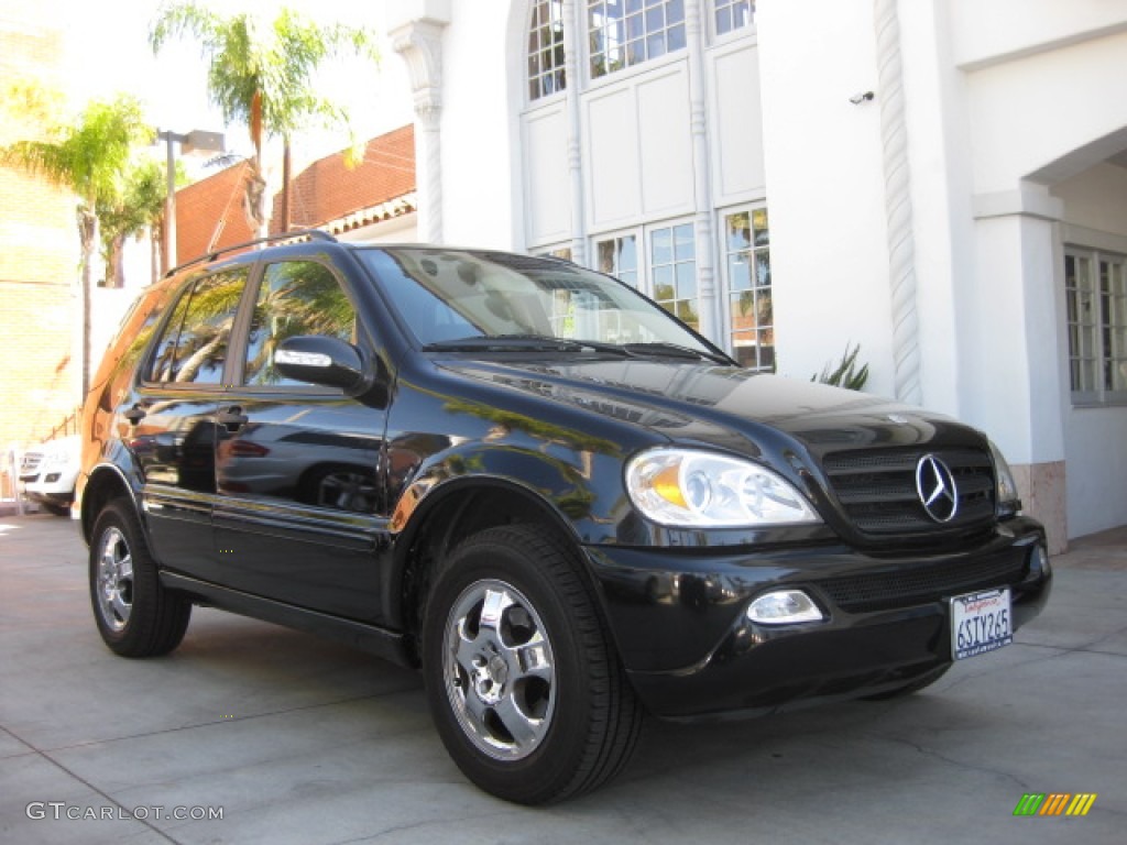 2005 ML 350 4Matic - Black / Charcoal photo #23