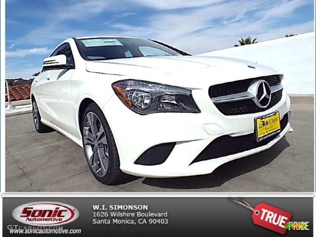 2014 CLA 250 - Cirrus White / Black photo #1