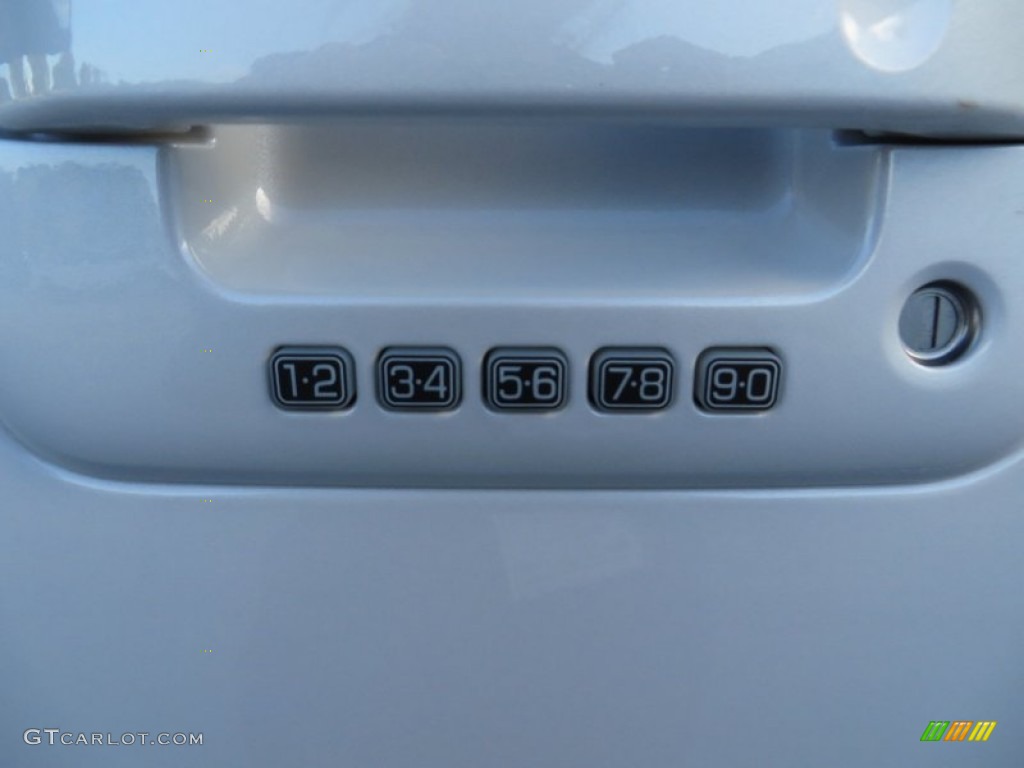 2013 F150 Lariat SuperCrew 4x4 - White Platinum Metallic Tri-Coat / Black photo #18