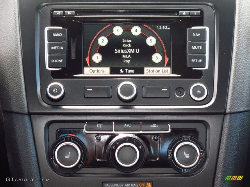 2014 Volkswagen GTI 4 Door Drivers Edition Controls Photo #87707267