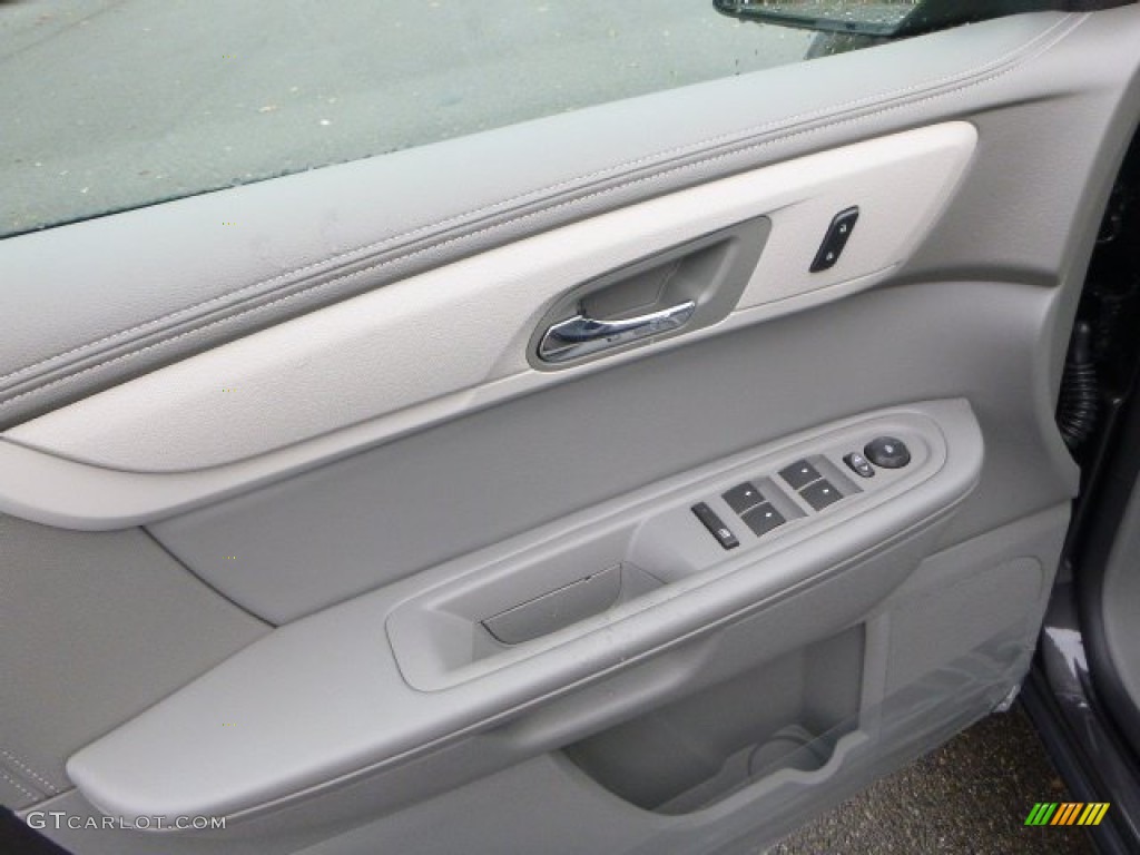 2014 Traverse LS - Tungsten Metallic / Dark Titanium/Light Titanium photo #14