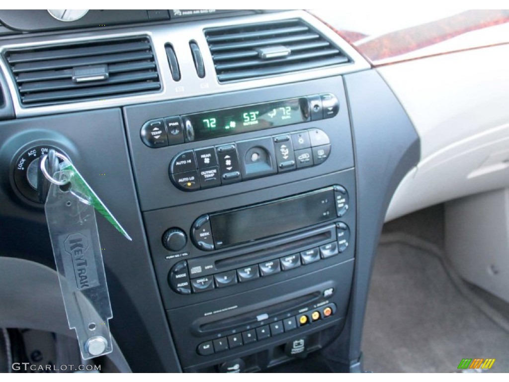2007 Pacifica Touring AWD - Cognac Crystal Pearl / Dark Khaki/Light Graystone photo #13