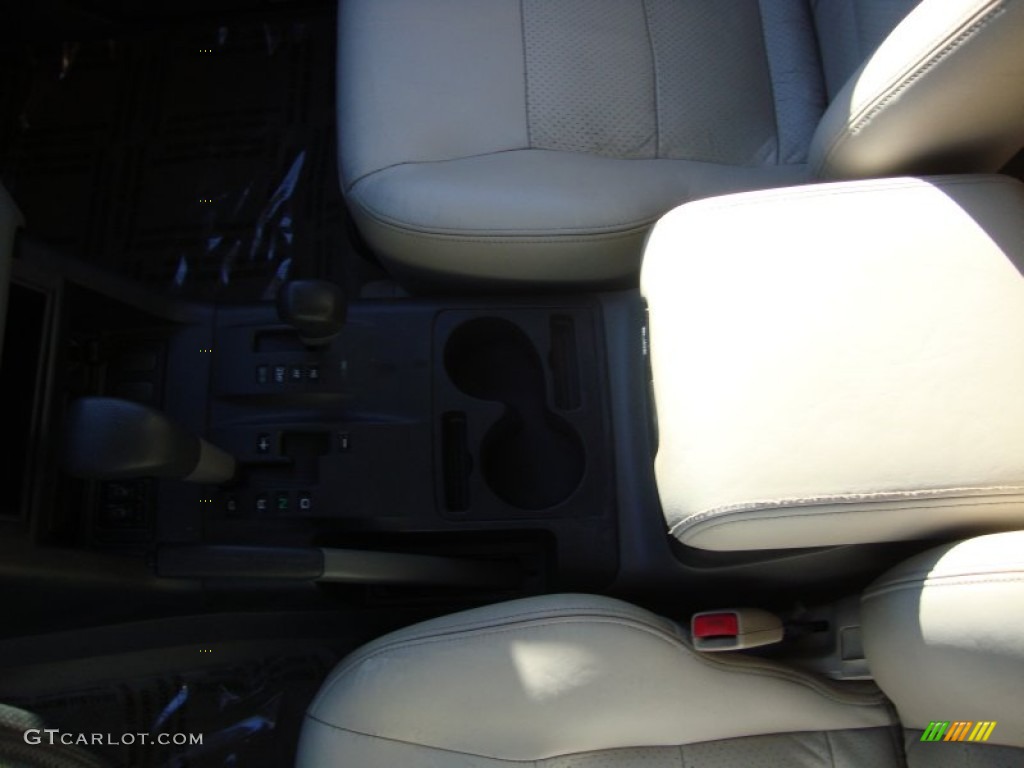 2002 Montero Limited 4x4 - Sudan Beige Metallic / Tan photo #18