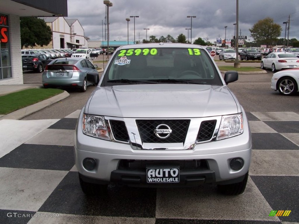 2013 Frontier SV V6 Crew Cab 4x4 - Brilliant Silver / Steel photo #2