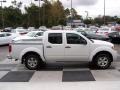 2013 Glacier White Nissan Frontier SV V6 Crew Cab 4x4  photo #3