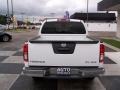 2013 Glacier White Nissan Frontier SV V6 Crew Cab 4x4  photo #4