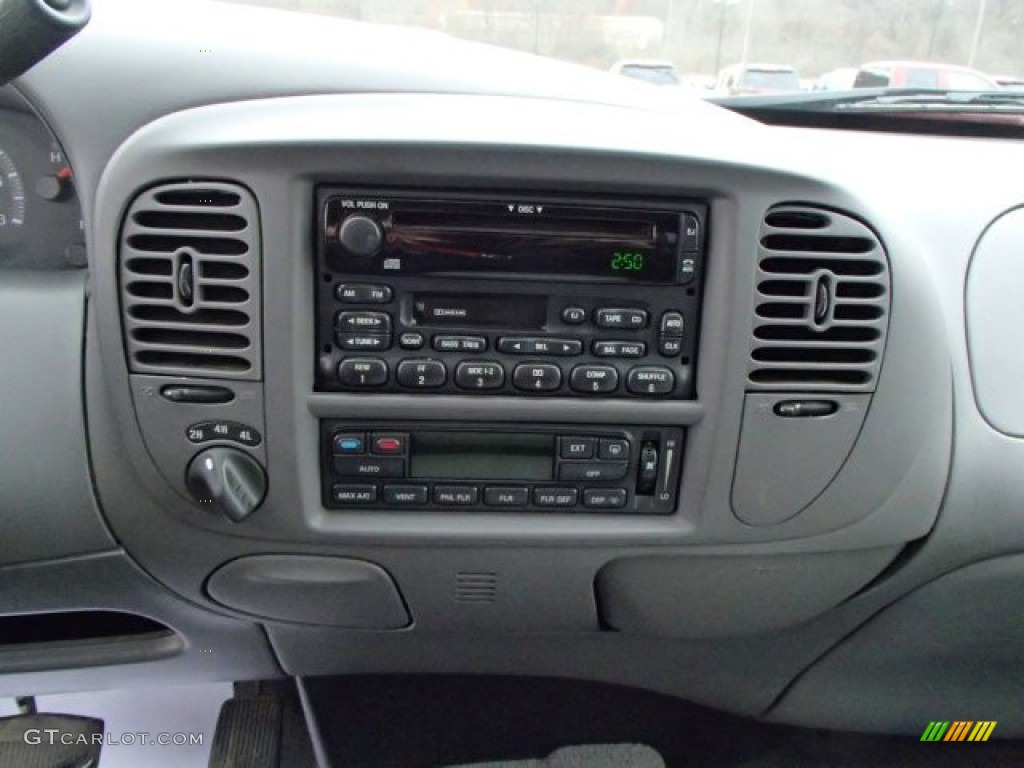 2003 F150 XLT SuperCrew 4x4 - Toreador Red Metallic / Medium Graphite Grey photo #11