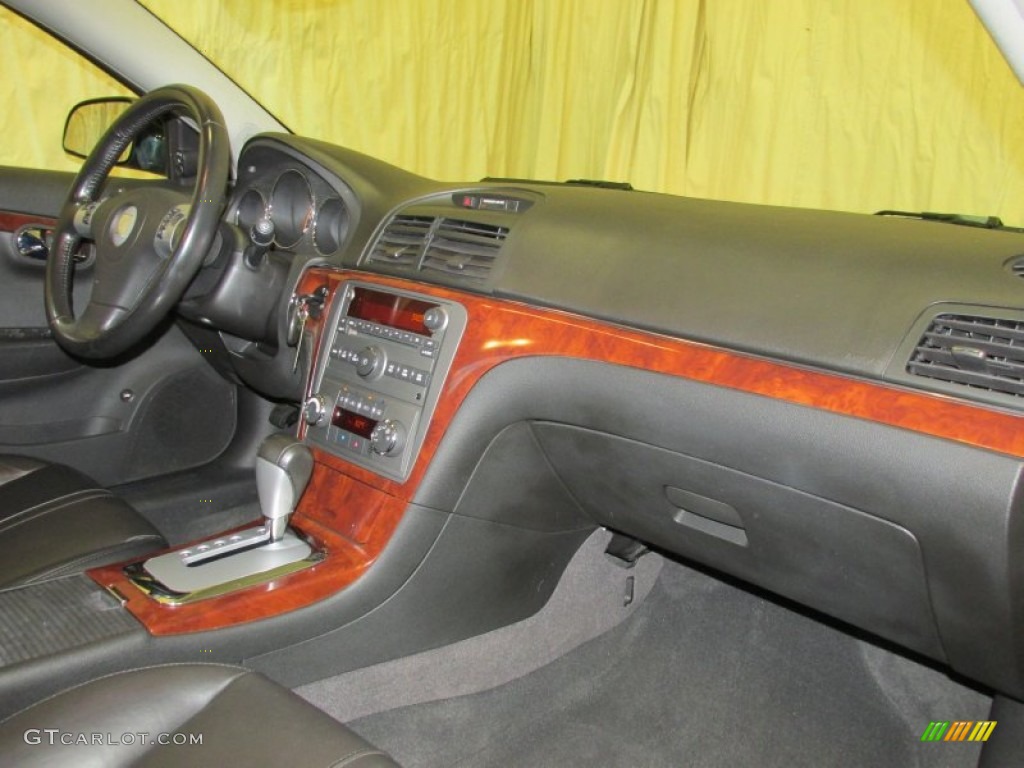 2007 Aura XR - Black Onyx / Black photo #19