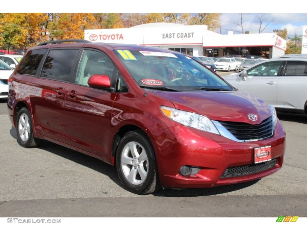 2011 Sienna LE - Salsa Red Pearl / Light Gray photo #1