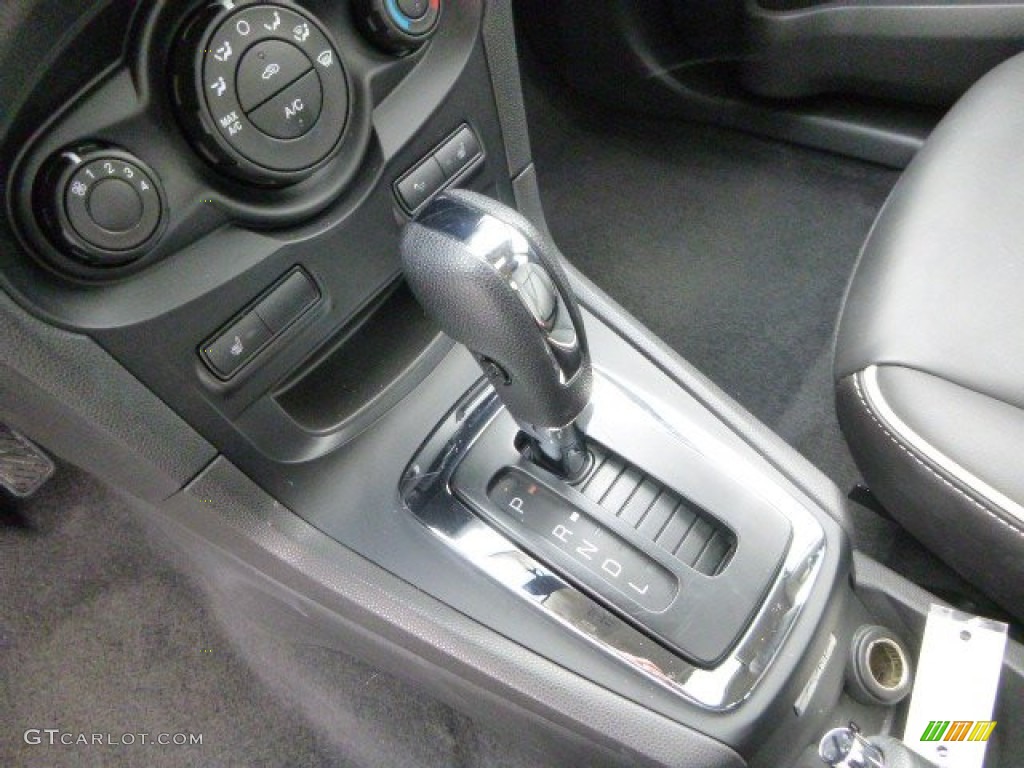 2013 Fiesta Titanium Hatchback - Oxford White / Charcoal Black Leather photo #11