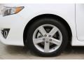 Super White - Camry SE Photo No. 23