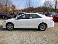 Super White - Camry SE Photo No. 6