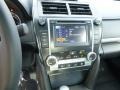 Super White - Camry SE Photo No. 18