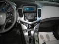 Red Hot - Cruze LS Photo No. 5