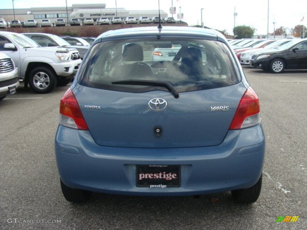 2010 Yaris 3 Door Liftback - Bayou Blue Pearl / Dark Charcoal photo #5