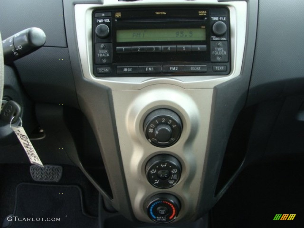 2010 Yaris 3 Door Liftback - Bayou Blue Pearl / Dark Charcoal photo #11