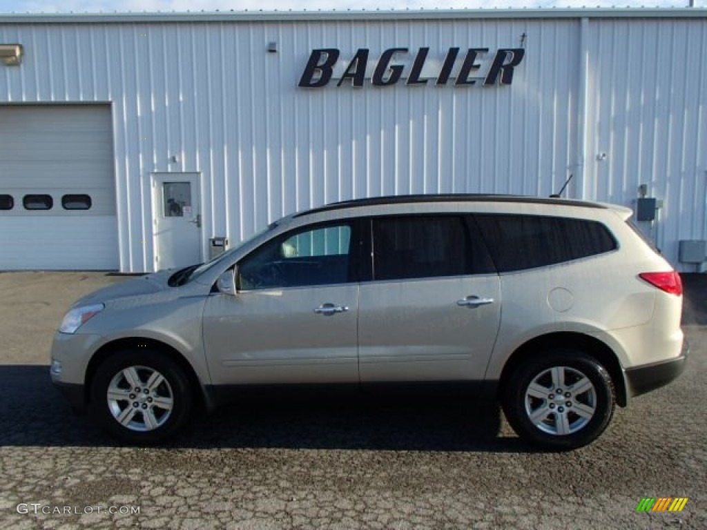 Gold Mist Metallic Chevrolet Traverse