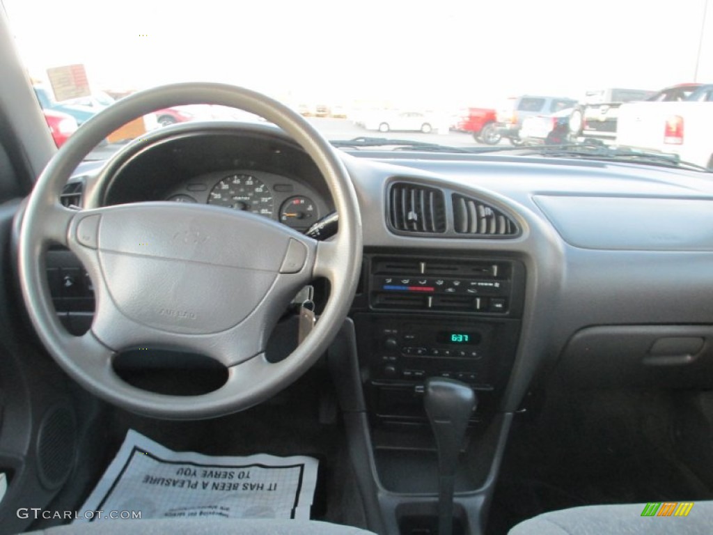 2001 Chevrolet Metro LSi Gray Dashboard Photo #87731430