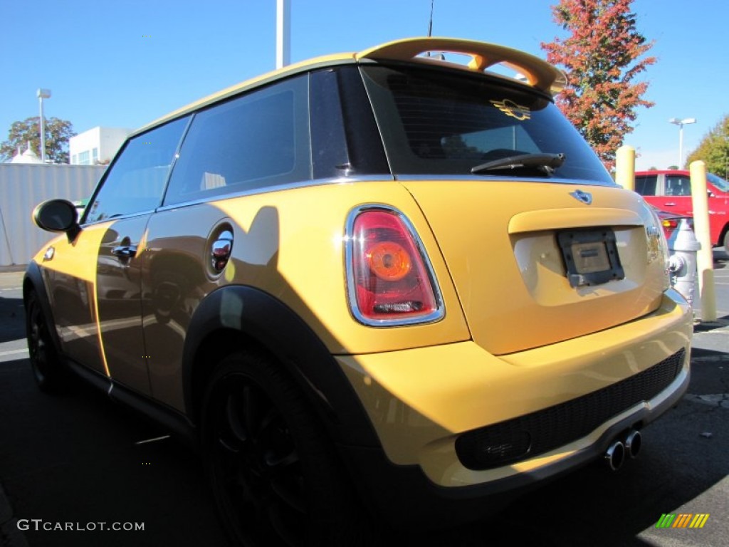 2008 Cooper S Hardtop - Mellow Yellow / Grey/Black photo #2